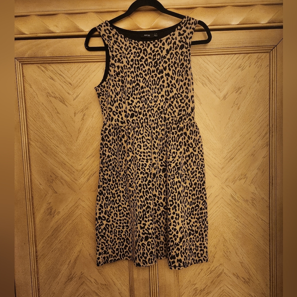 Apt 9 Size Small Animal Print Dress in Tan and Black